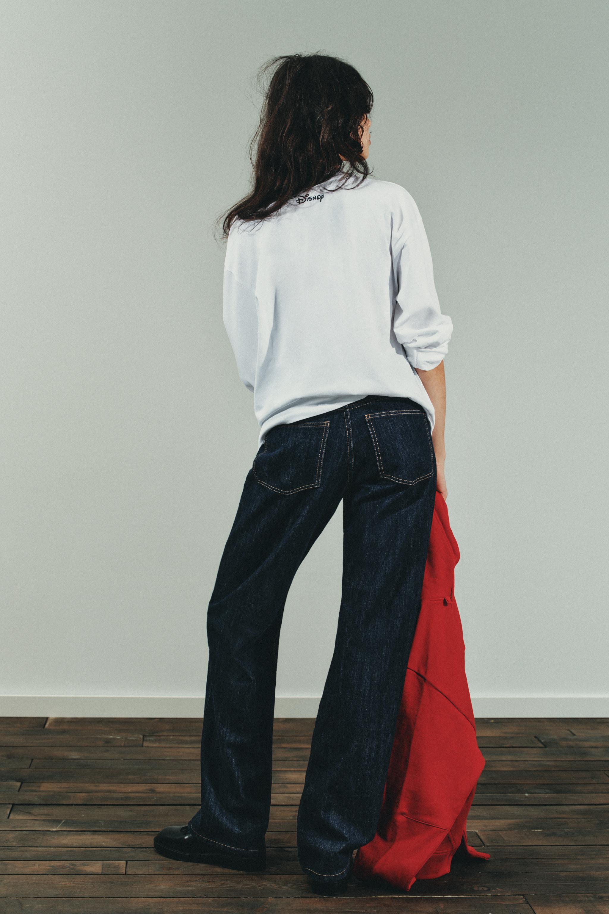 TEXT ©DISNEY T-SHIRT